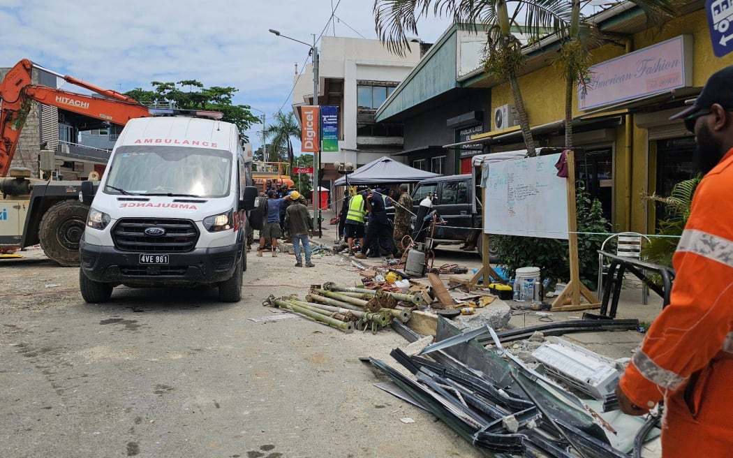 4KEZ35I_vanuatau_damage_jpg.jpeg
