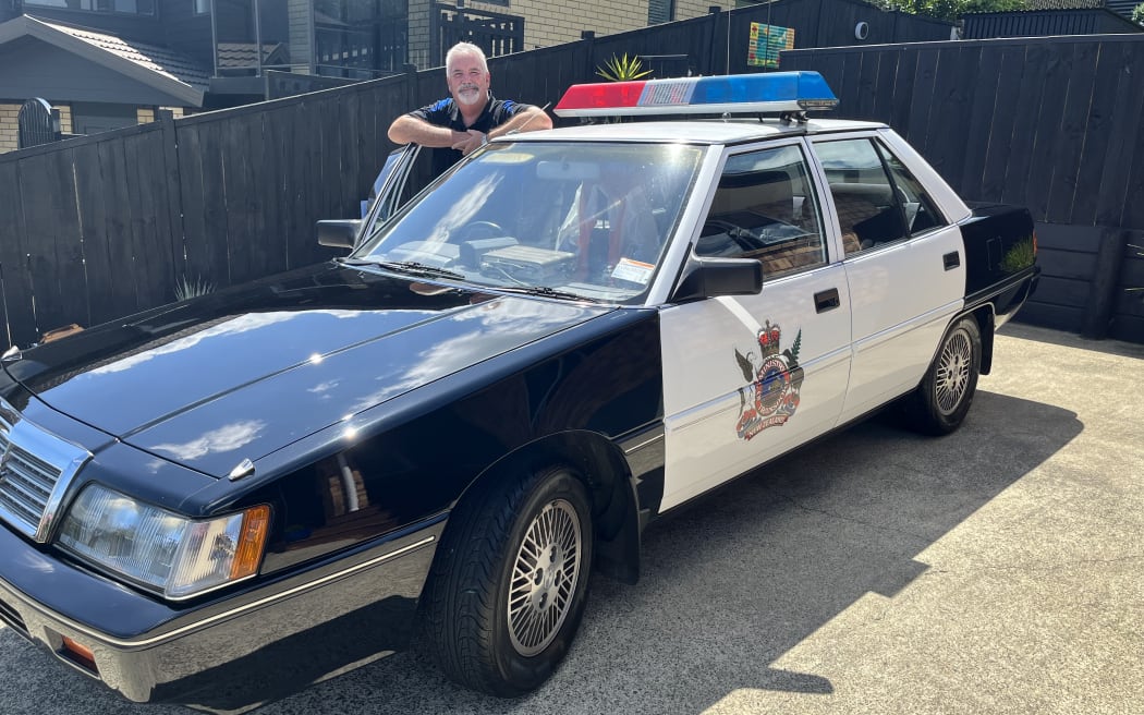 4KFAHBD_stephen_parsons_cop_car_crop_png.jpeg
