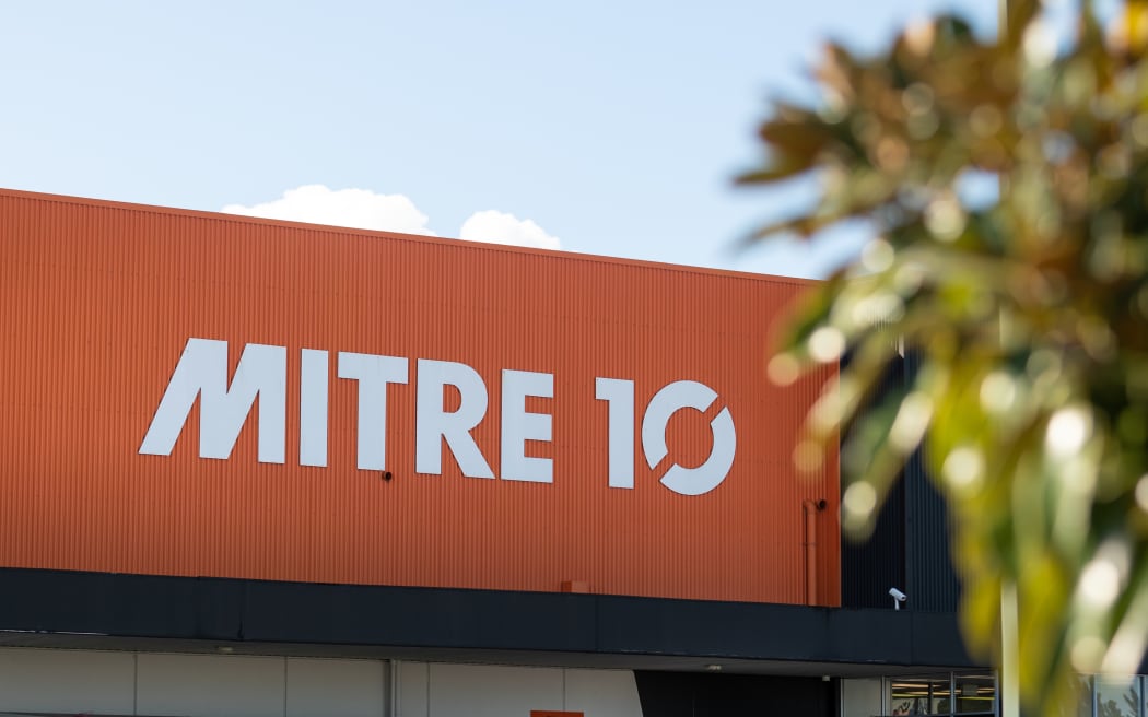 4MT50T2_200521_ECONOMY-SH_Mitre10_06_28767.jpeg