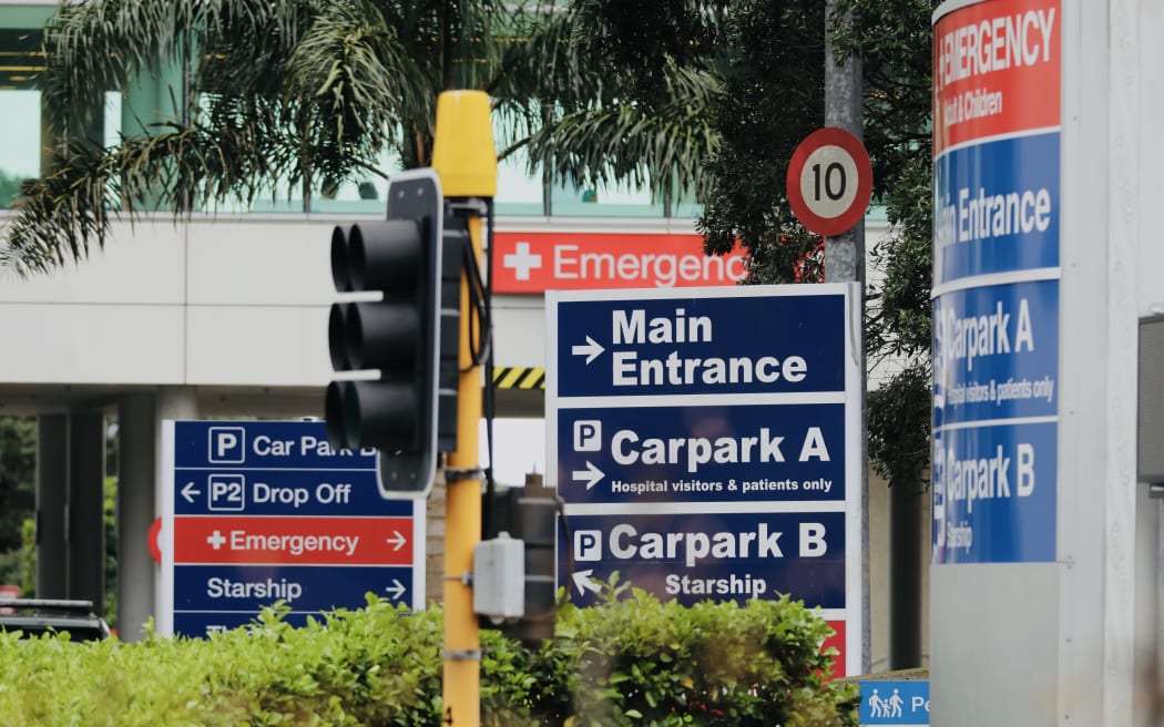 4LCHFOJ_Auckland_City_Hospital_2_jpg.jpeg