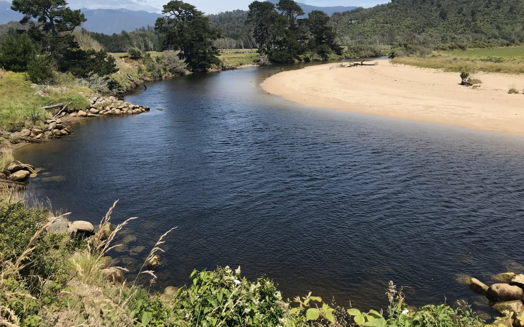 4N0LKP2_Little_Wanganui_River_jpeg.jpeg