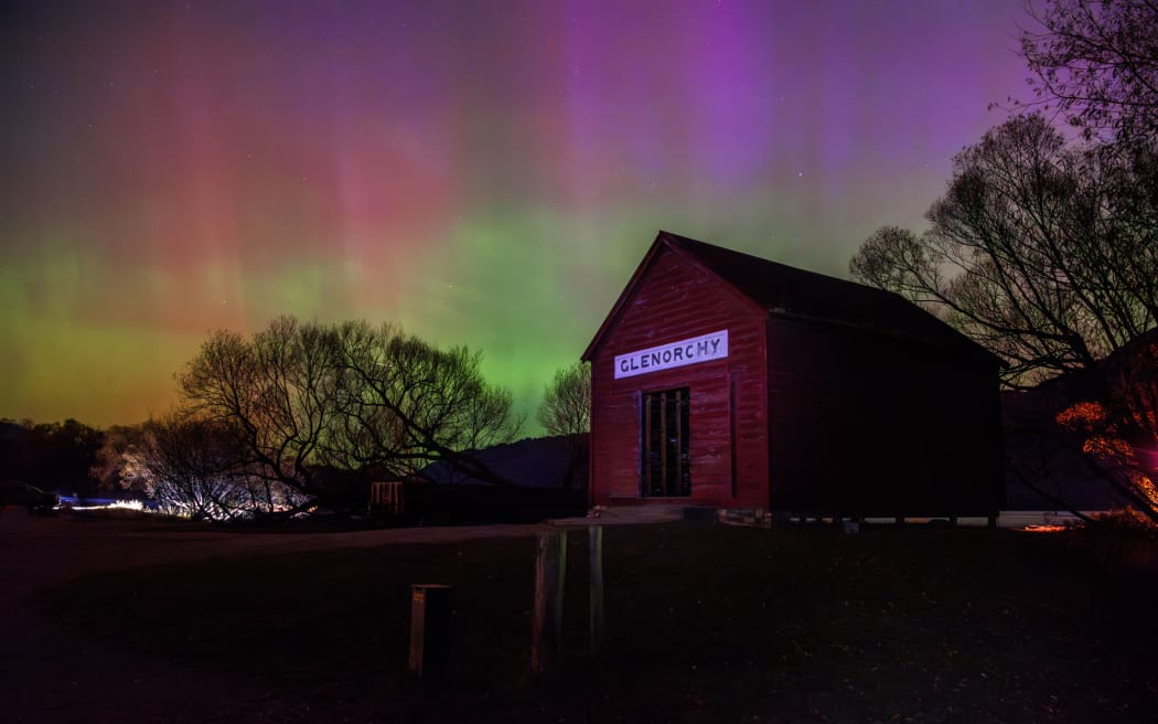 4KCJT2P_Corrine_Davis_Aurora_Glenorchy_jpg.jpeg