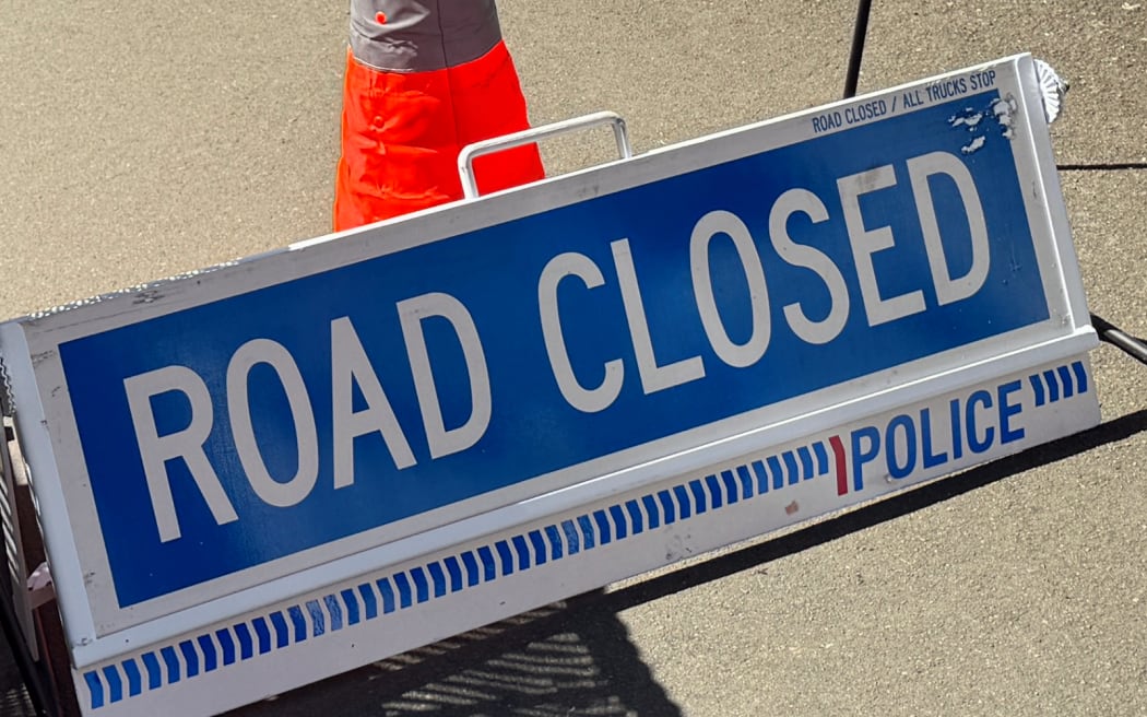 4KJCPP5_road_closed_police_jpg.jpeg