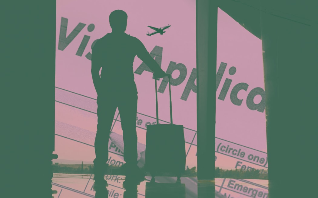 4KONW15_immigration08_jpg.jpeg