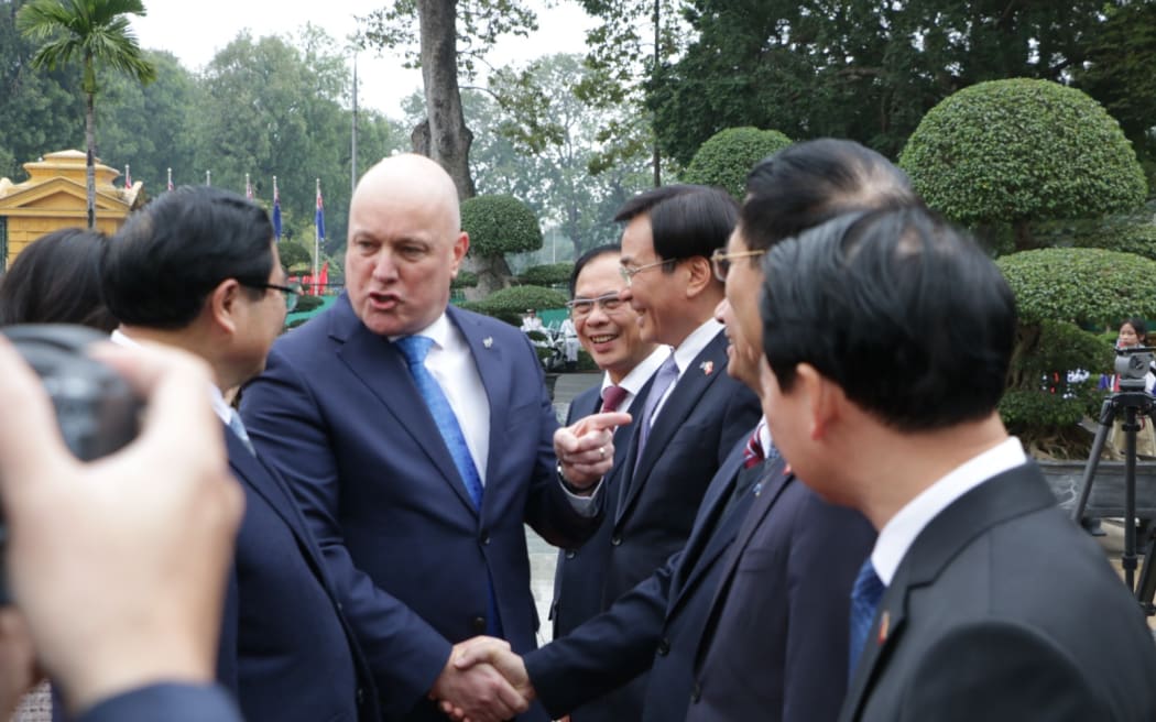 4KBCVQR_Luxon_in_Vietnam_3_jpeg.jpeg