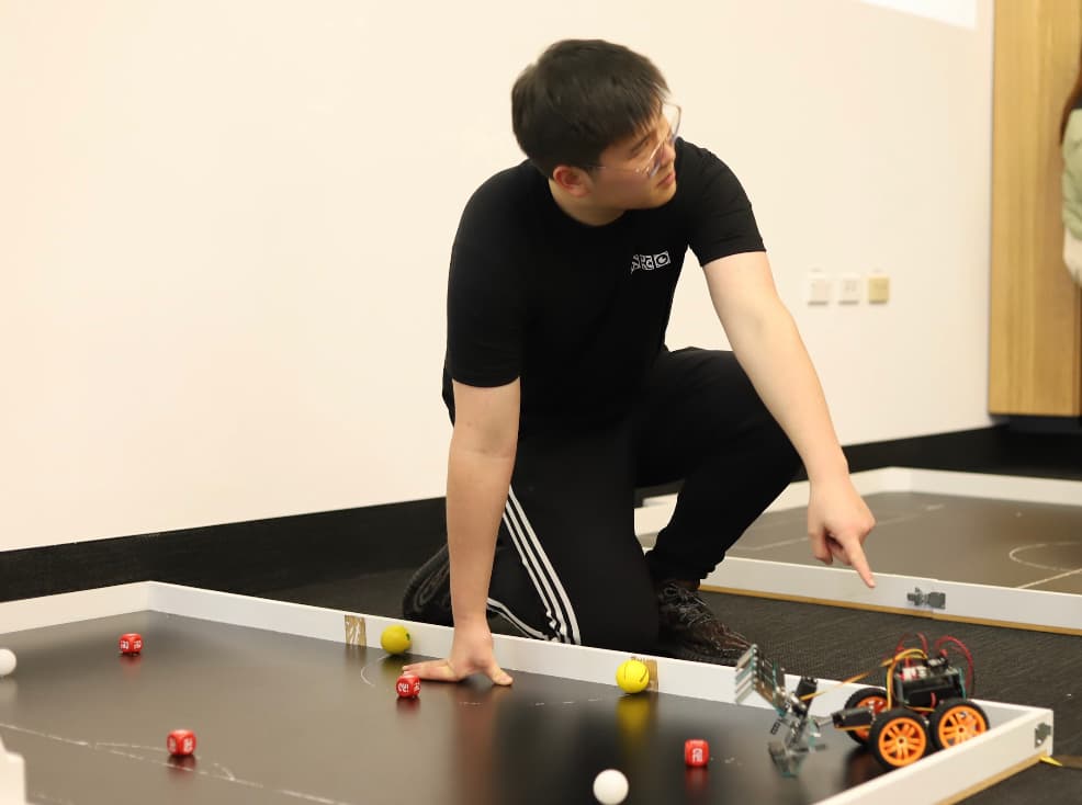 4K70G0J_Kevin_Guo_3_JPG.jpg