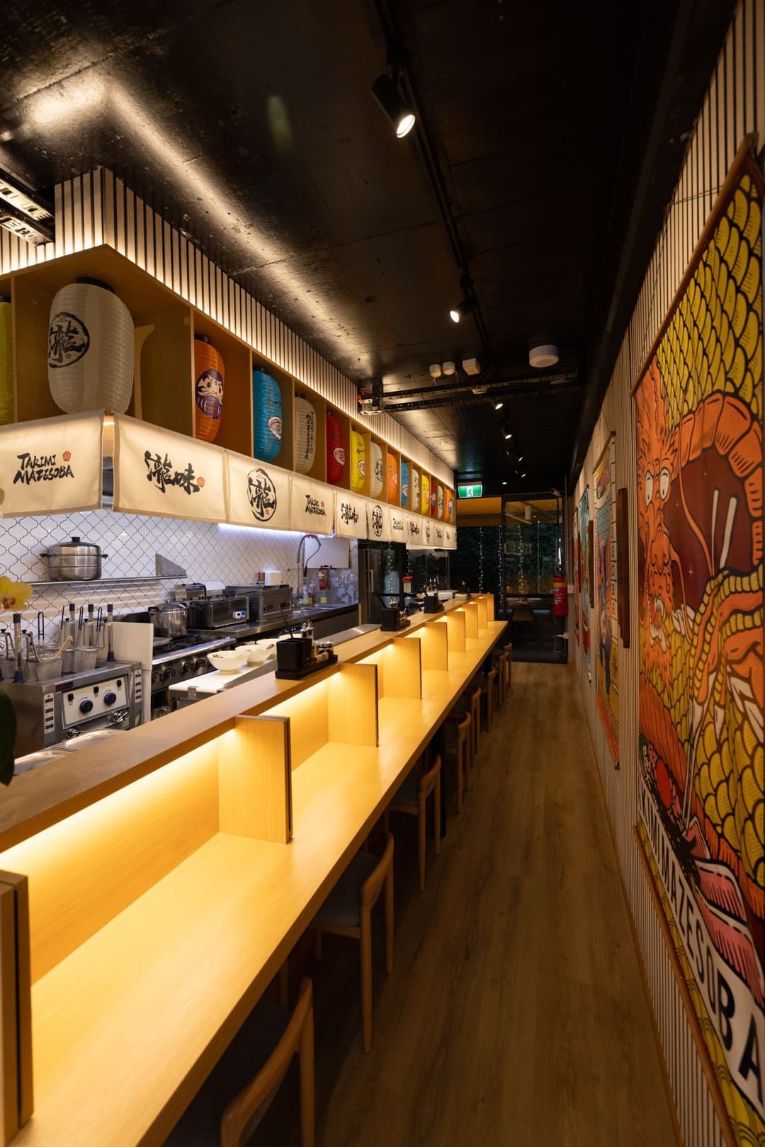 4K4JHGO_Takimi_Mazesoba_Booths_jpeg.jpg