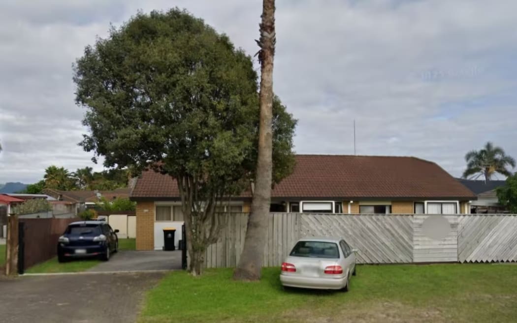 4K0XZUV_House_avif.jpeg