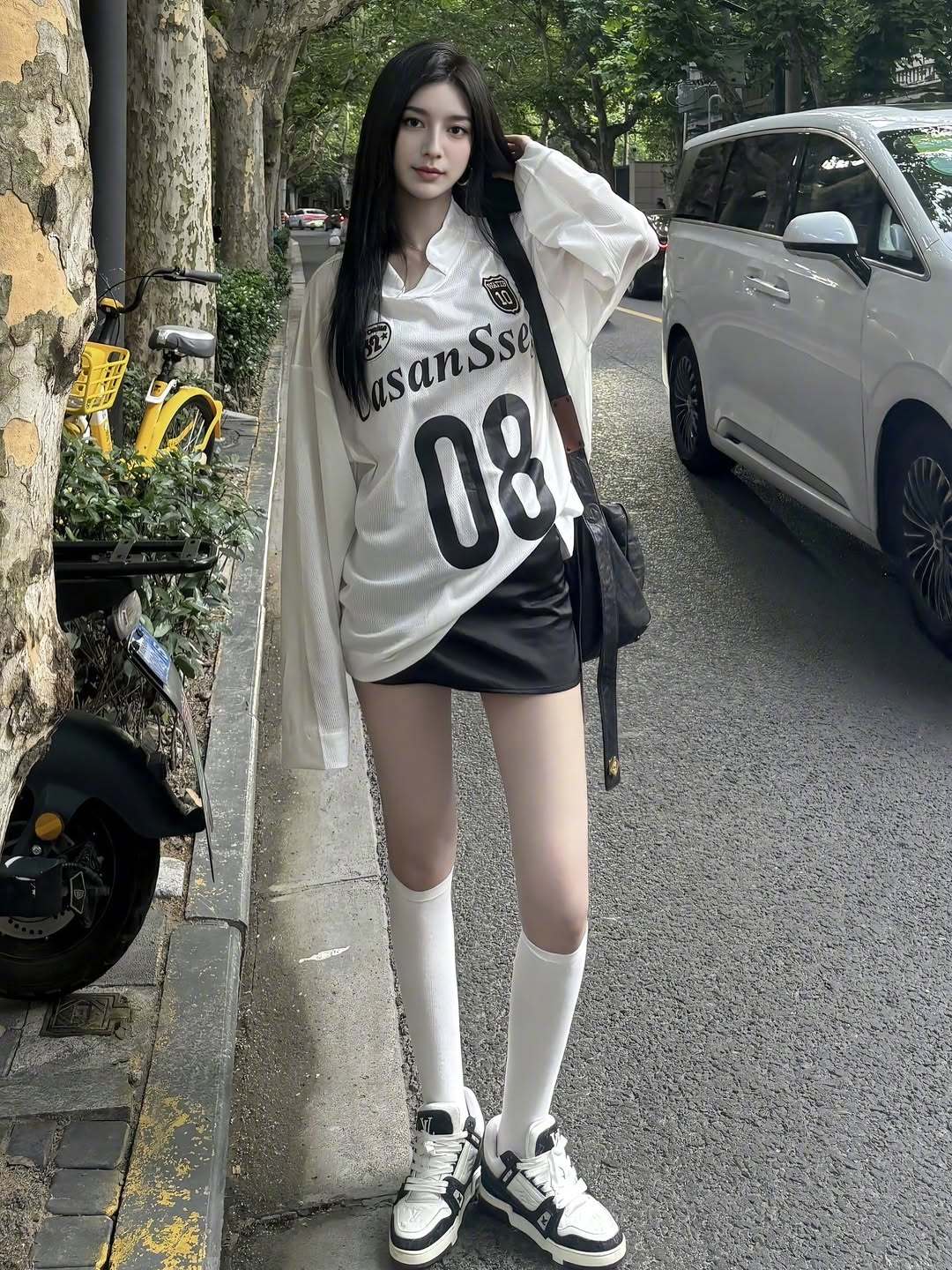 002FQ6eIgy1i5zvyyttroj60u01407c702.jpg