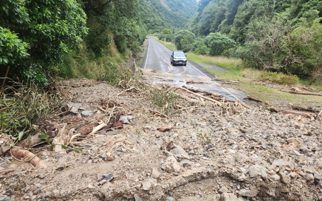 4JUKC2Z_Waioweka_debris_png.jpeg