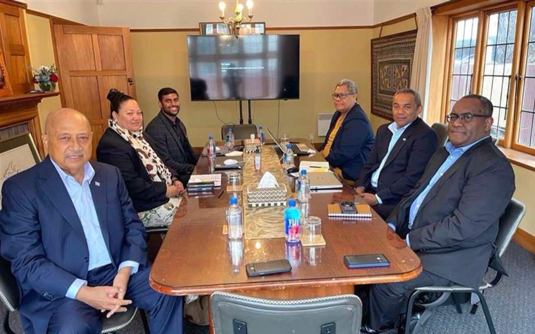 4JT9RRB_fiji_high_commission_team_jpg.jpeg